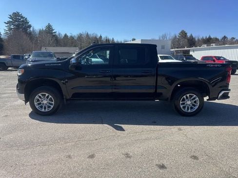 Used 2023 Chevrolet Silverado 1500 LT AWD/4WD image 3