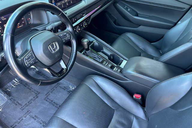 Used 2024 Honda Accord EX-L image 11