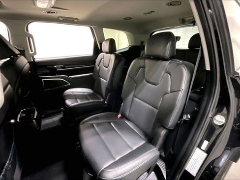 Used 2025 Kia Telluride S image 26