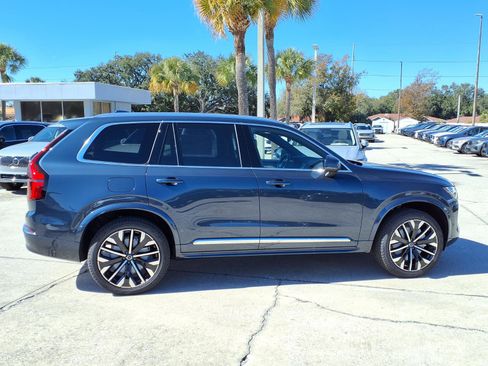 New 2026 Volvo XC90 B6 Plus w/ Protection Package Premier image 8