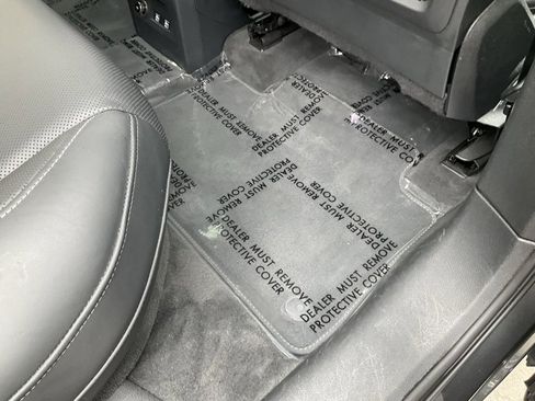 Used 2019 Audi e-tron Prestige w/ Prestige Package image 50