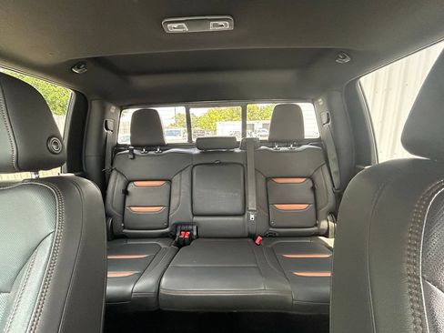 Used 2020 GMC Sierra 2500 AT4 w/ AT4 Premium Package AWD/4WD image 10