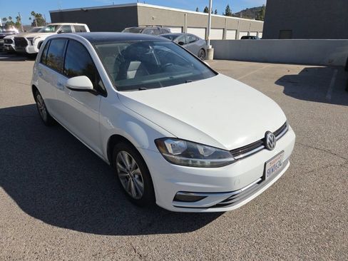 Used 2019 Volkswagen Golf S FWD image 7