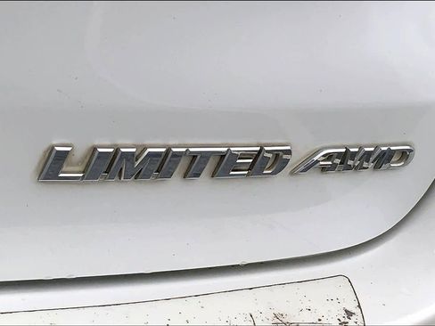 Used 2017 Toyota Highlander Limited Platinum image 9