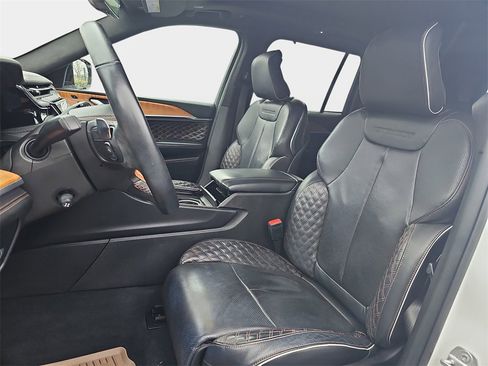 Used 2023 Jeep Grand Cherokee Summit image 18