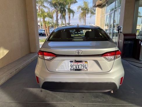 Used 2022 Toyota Corolla LE image 22