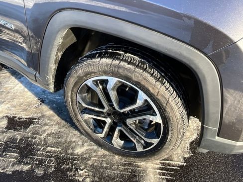 Used 2022 Jeep Compass Limited image 12