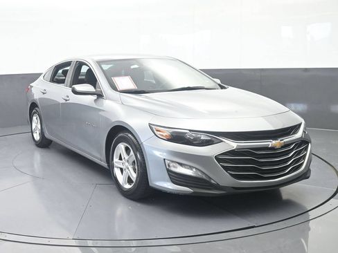 Used 2024 Chevrolet Malibu LT FWD image 9