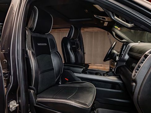 Used 2024 RAM 2500 Laramie w/ Night Edition image 26