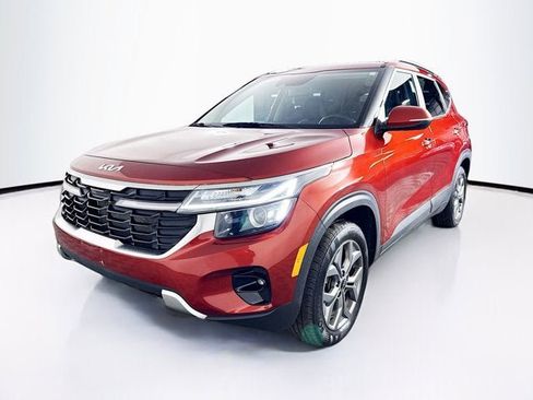 Used 2024 Kia Seltos S image 1