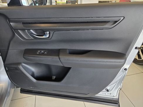 Used 2025 Honda CR-V LX image 22