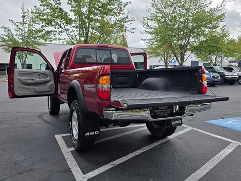 Used 2004 Toyota Tacoma 4x4 Xtracab V6 w/ Convenience Pkg image 27