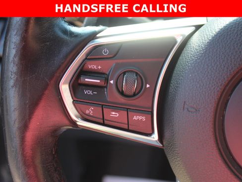 Used 2022 Acura MDX FWD image 17