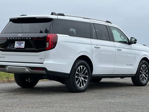 Used 2025 Ford Expedition Max Platinum AWD/4WD image 5