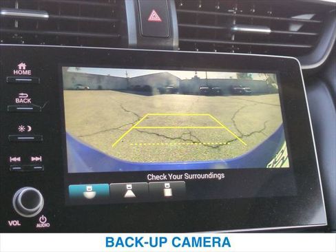 Used 2020 Honda Insight Touring image 18