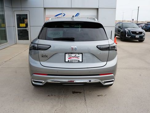Used 2025 Buick Envision Avenir AWD/4WD image 37