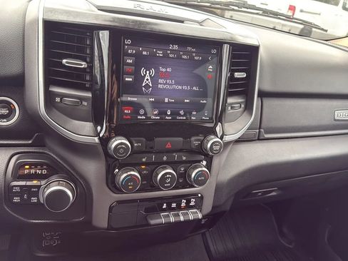 Used 2019 RAM 1500 Big Horn AWD/4WD image 19