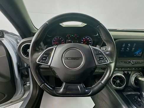 Used 2018 Chevrolet Camaro LT image 11