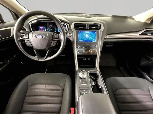 Used 2020 Ford Fusion SE FWD image 7