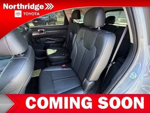 Used 2022 Kia Sorento SX image 7