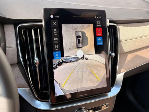 New 2026 Volvo XC90 B6 Plus w/ Protection Package Premier AWD/4WD image 24