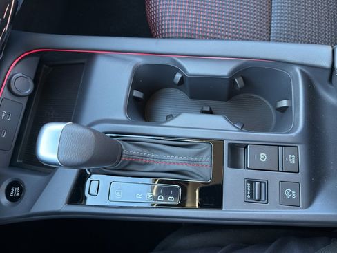New 2026 Nissan Sentra SR w/ Floor Mat Package FWD image 22