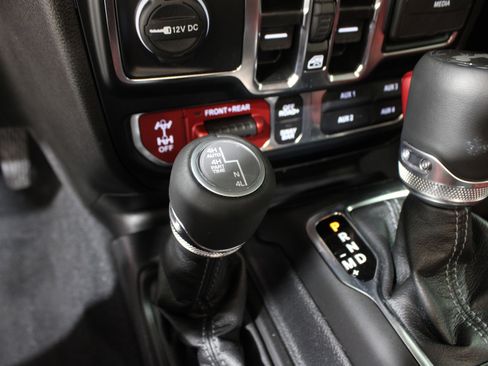 Used 2024 Jeep Wrangler Unlimited Rubicon 392 image 23