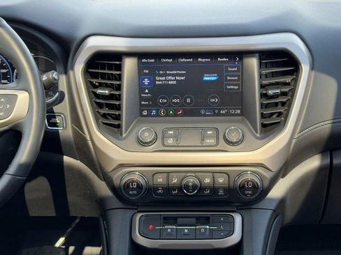 Used 2023 GMC Acadia Denali w/ Denali Ultimate Package image 15