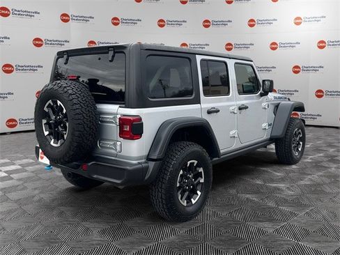 Used 2024 Jeep Wrangler Unlimited Rubicon 4xe image 5