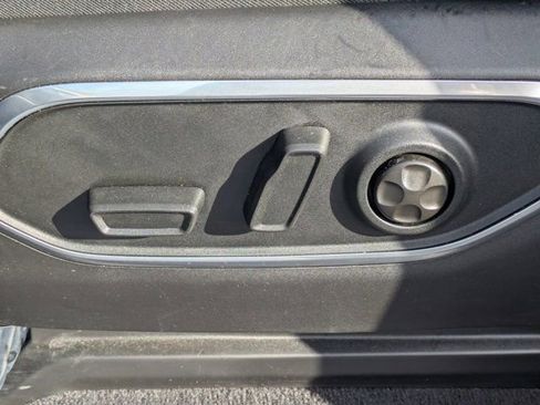 Used 2024 Jeep Wagoneer Series II image 16