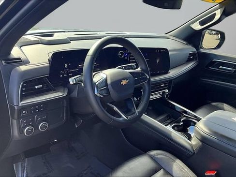 Used 2025 Chevrolet Tahoe LT AWD/4WD image 12