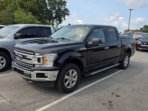 Used 2018 Ford F150 XLT w/ Equipment Group 302A Luxury AWD/4WD image 14