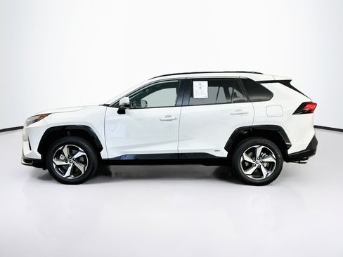 Used 2025 Toyota RAV4 SE AWD/4WD image 4