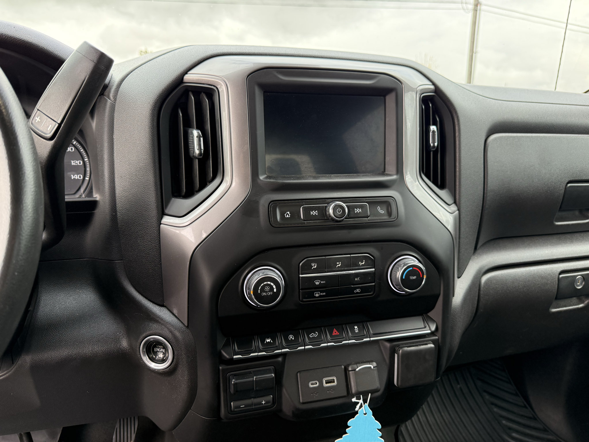 Used 2023 Chevrolet Silverado 1500 Custom AWD/4WD image 13