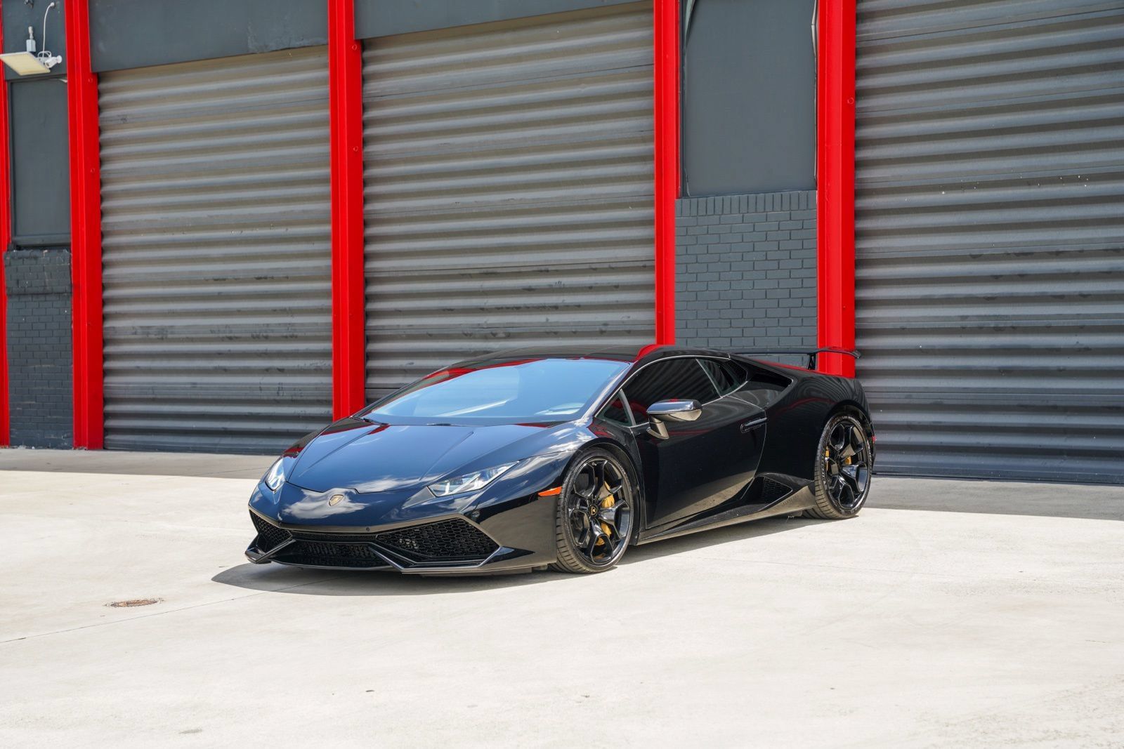 Used 2016 Lamborghini Huracan LP 610-4 AWD/4WD image 1