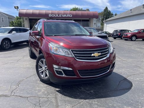 Used 2017 Chevrolet Traverse LT AWD/4WD image 1