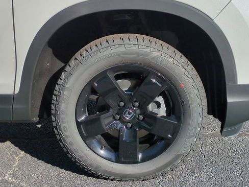 New 2026 Honda Ridgeline Black Edition image 10