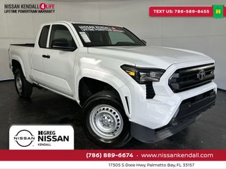 Used 2025 Toyota Tacoma SR video 1