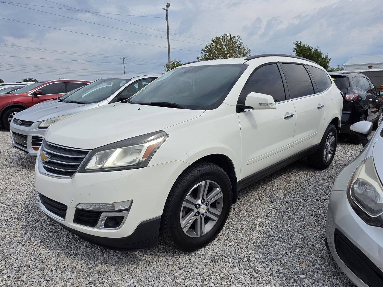 Used 2015 Chevrolet Traverse LT FWD image 1