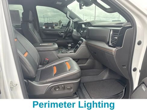 Used 2022 GMC Sierra 1500 AT4 w/ AT4 Premium Package image 31