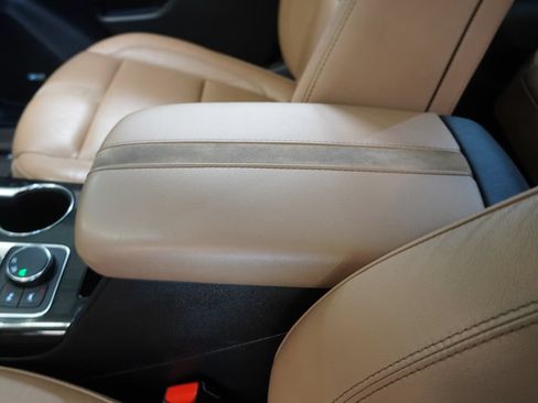 Used 2019 Chevrolet Blazer Premier w/ Sun and Wheels Package FWD image 24