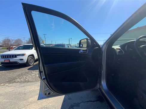 Used 2015 Jeep Grand Cherokee Laredo w/ Quick Order Package 23E image 20