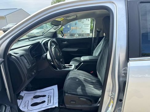 Used 2016 Chevrolet Colorado LT w/ LT Convenience Package AWD/4WD image 9