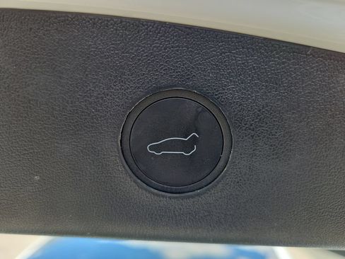 Used 2023 Tesla Model 3 Standard Range RWD image 7