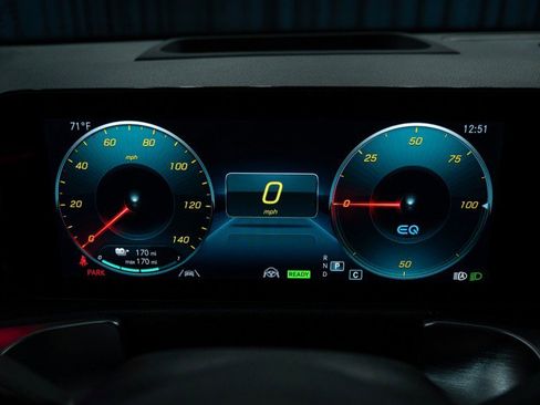 Certified 2023 Mercedes-Benz EQB 350 4MATIC SUV image 17