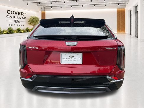 Used 2025 Cadillac Optiq Sport 1 w/ LPO, Floor Liner Package AWD/4WD image 12