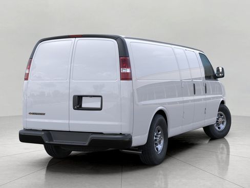 New 2026 Chevrolet Express 3500 Extended w/ Driver Convenience Package RWD image 4