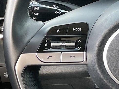 Used 2021 Hyundai Elantra Limited w/ Preferred Accessory Package image 13