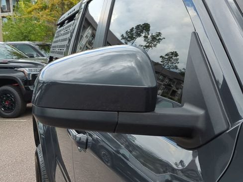 Certified 2025 Toyota Tacoma SR5 AWD/4WD image 12