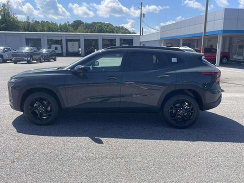 New 2026 Chevrolet Trax LT w/ Driver Confidence Package FWD image 6